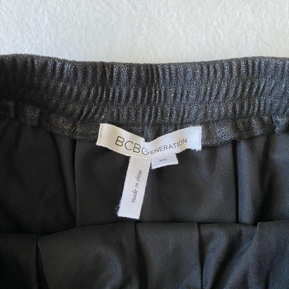 BCBGeneration Black Mini Skirt - Picture 3 of 3